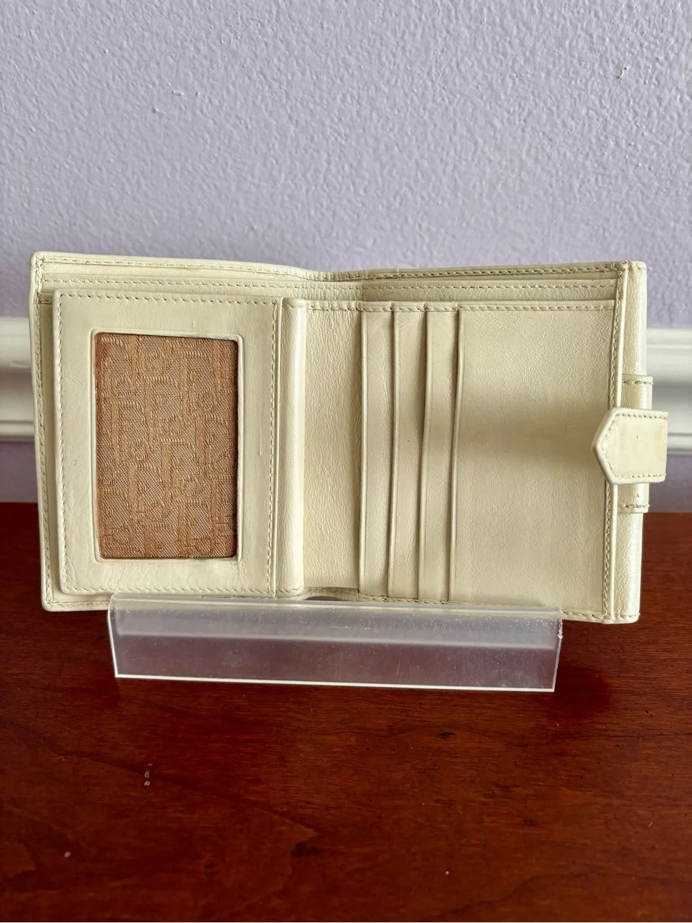 Christian Dior Vintage Cream Leather Bifold Wallet CD Logo Compact Wallet w/ Box